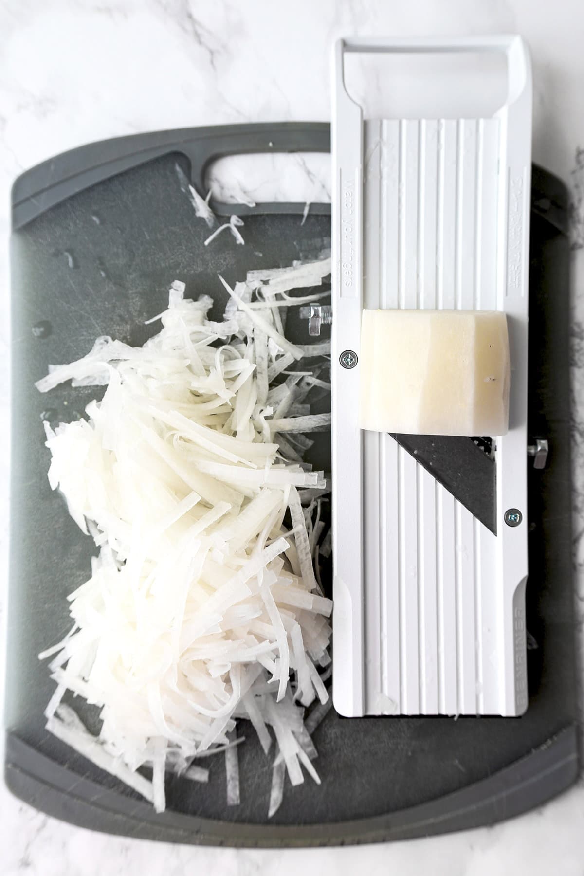 Shredded daikon